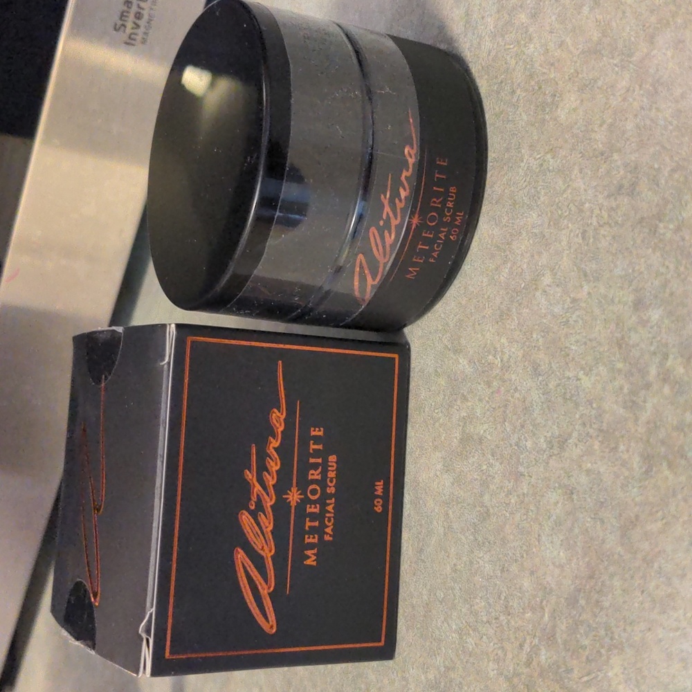 Alitura Meteorite Facial Scrub